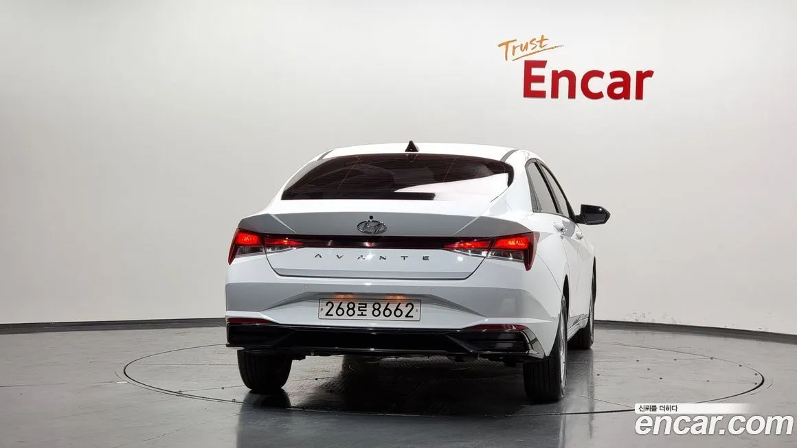 Hyundai AVANTE — фото 4