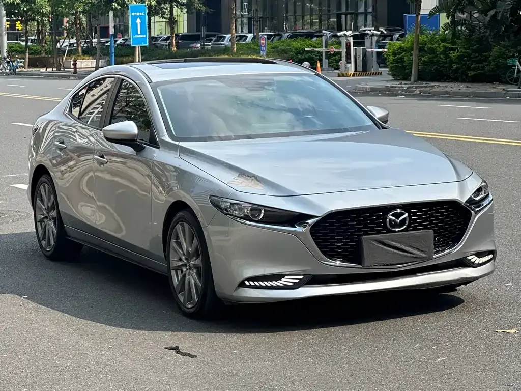 Mazda 3 Axela — фото 3