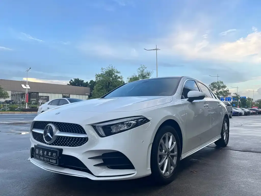 Mercedes-Benz A-Class — фото 1