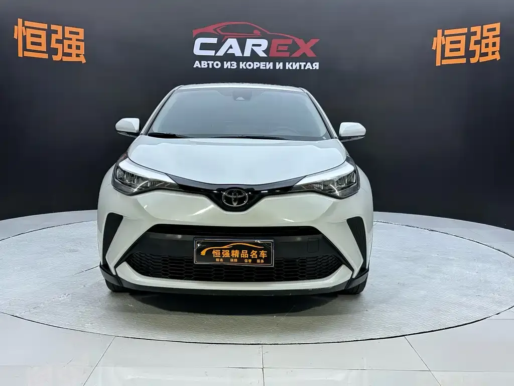 Toyota C-HR — фото 2