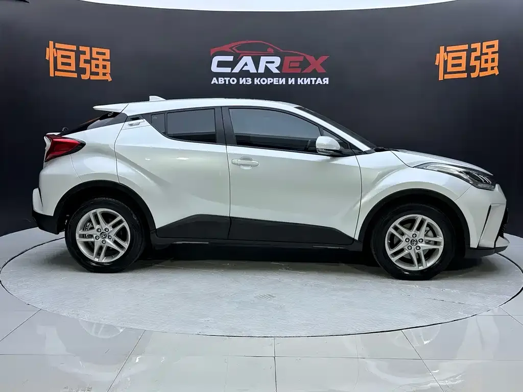 Toyota C-HR — фото 4