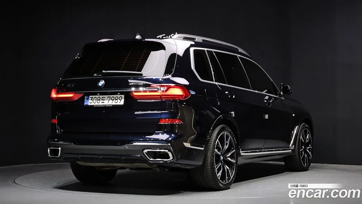 BMW X7 — фото 2