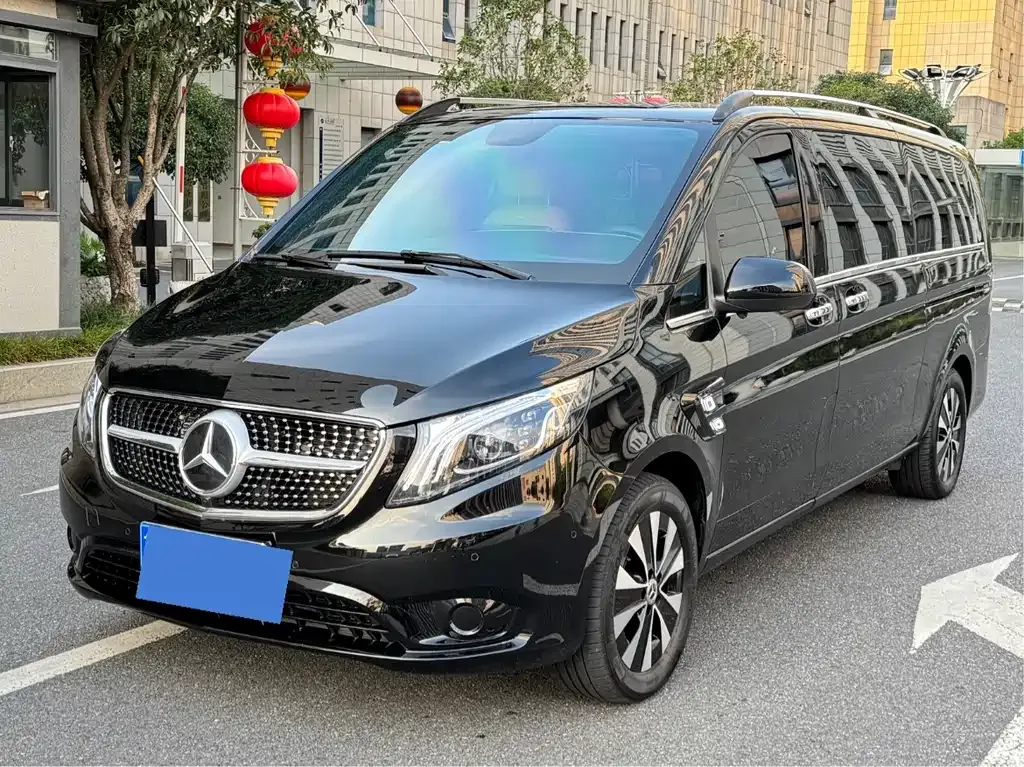 Mercedes-Benz Vito — фото 1