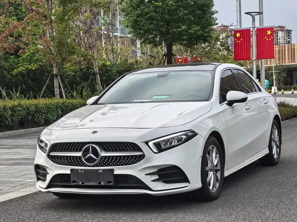 Mercedes-Benz A-Class — фото 1