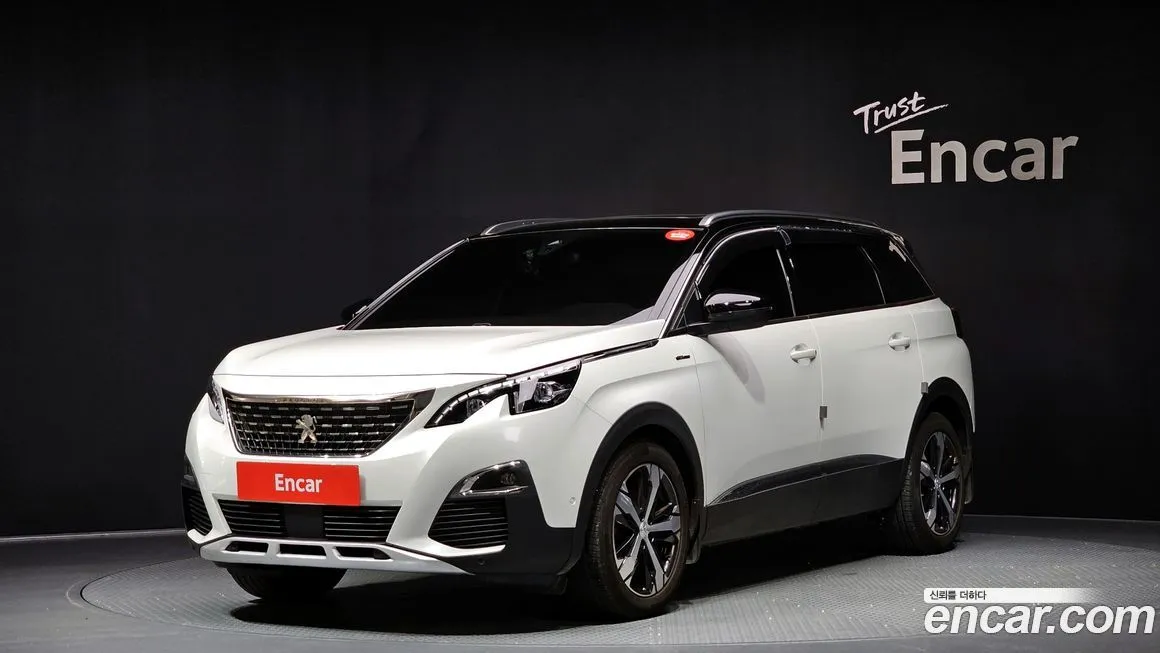 Peugeot 5008 — фото 1
