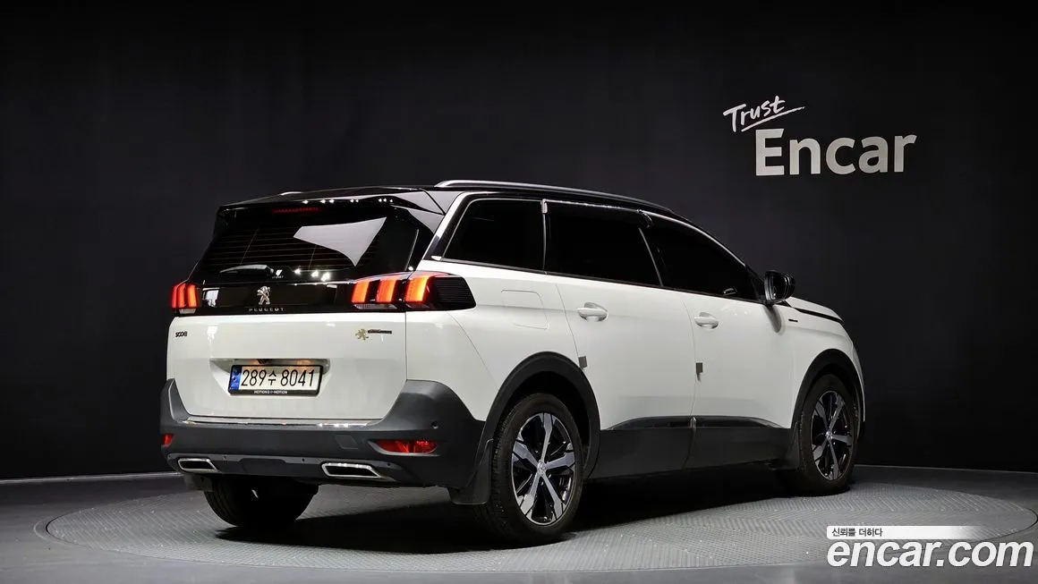 Peugeot 5008 — фото 2