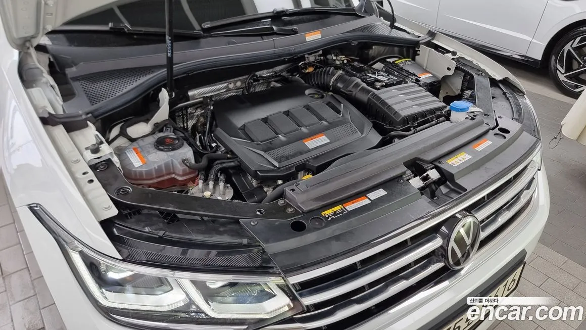 Volkswagen Tiguan — фото 6