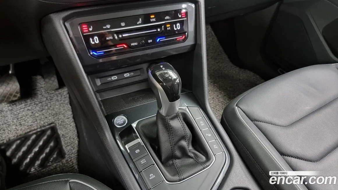 Volkswagen Tiguan — фото 9