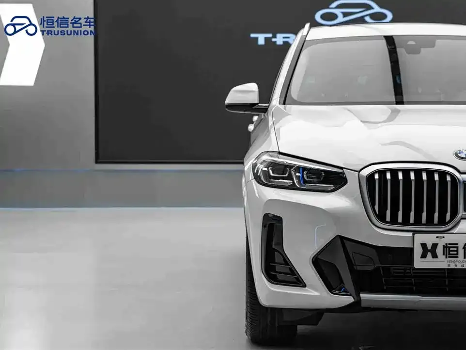 BMW X3 — фото 8