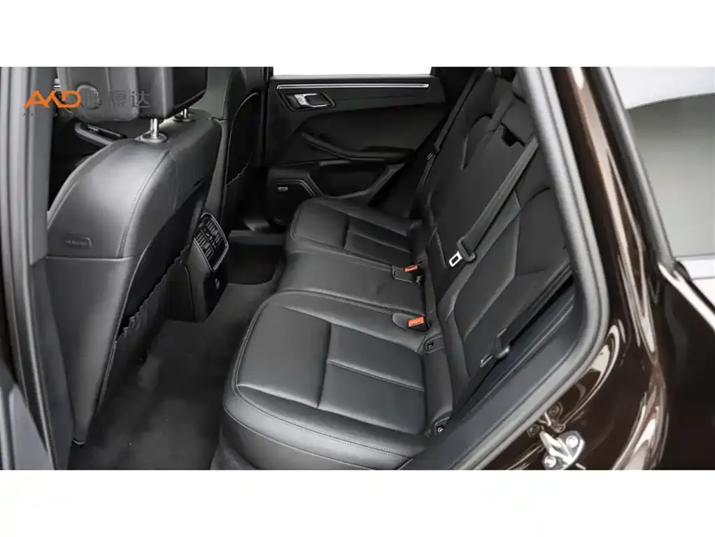 Porsche Macan — фото 7