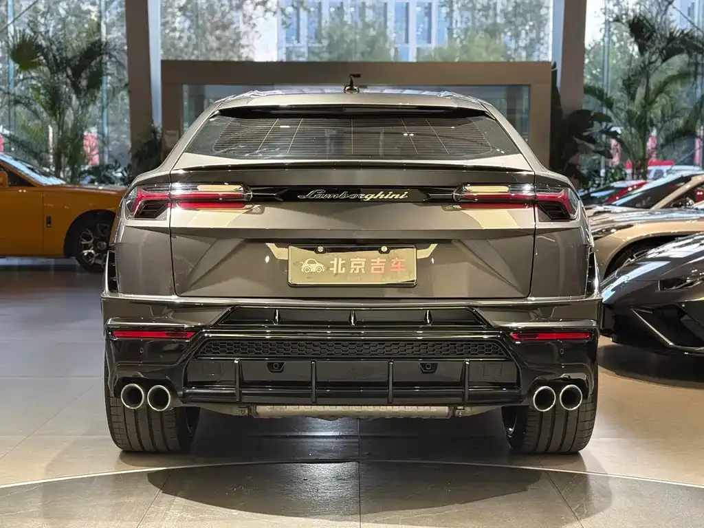 Lamborghini Urus — фото 3