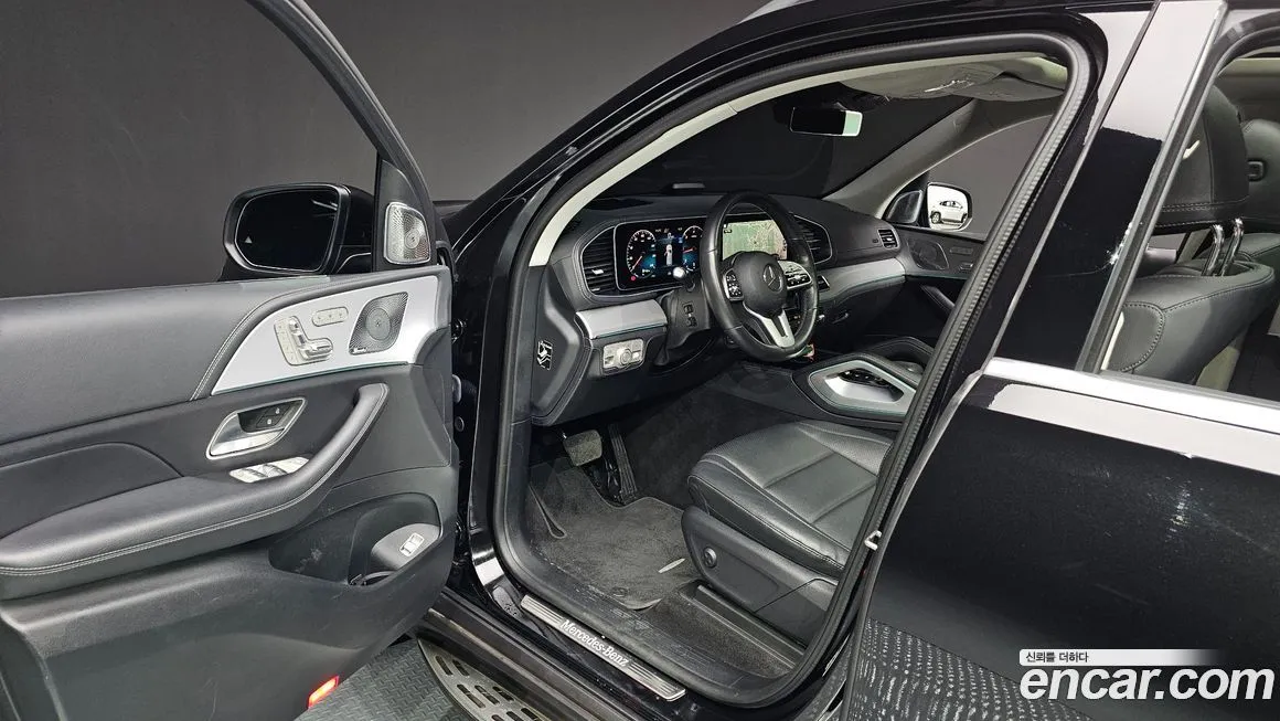 Mercedes-Benz GLE-Class — фото 10