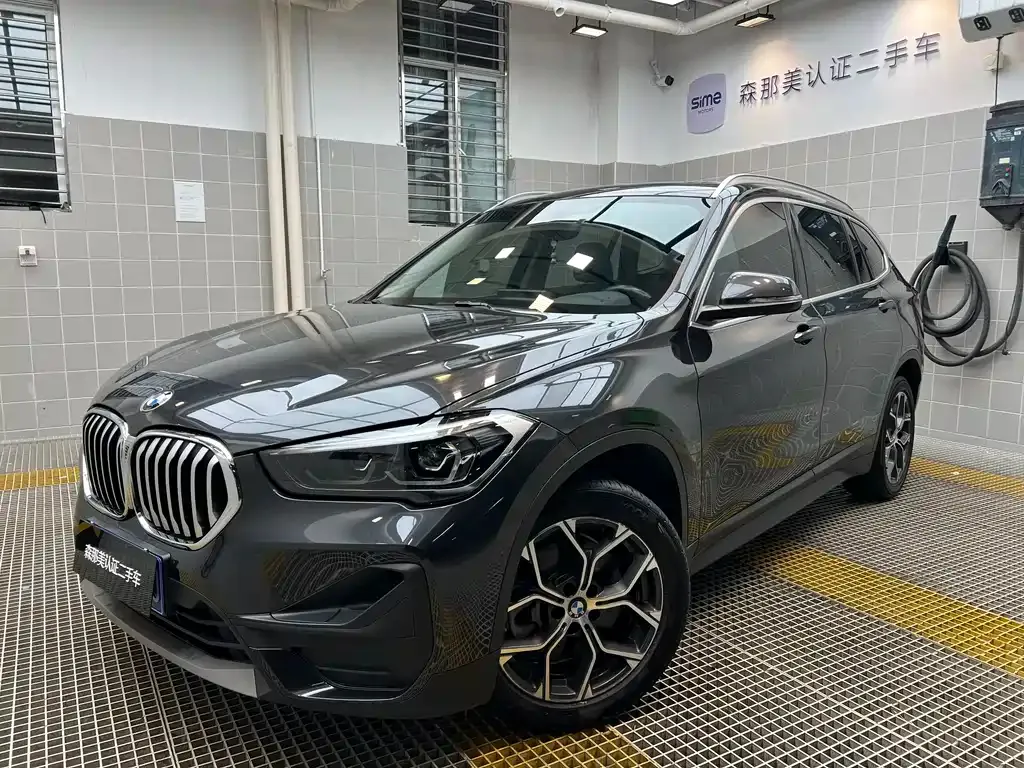 BMW X1 — фото 1