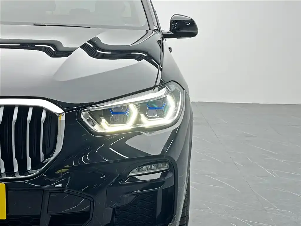 BMW X5 (Import) — фото 9