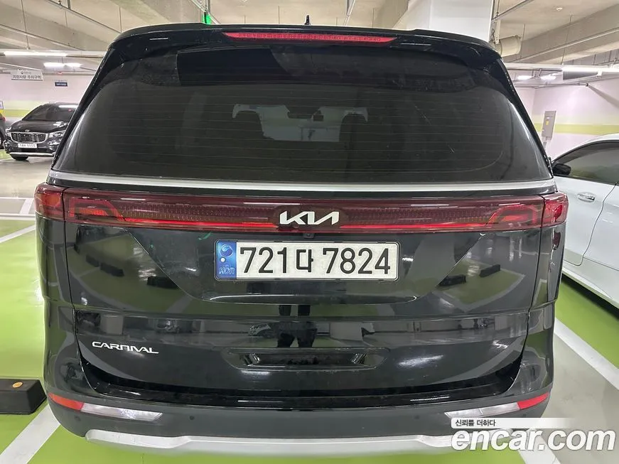 Kia Carnival — фото 4