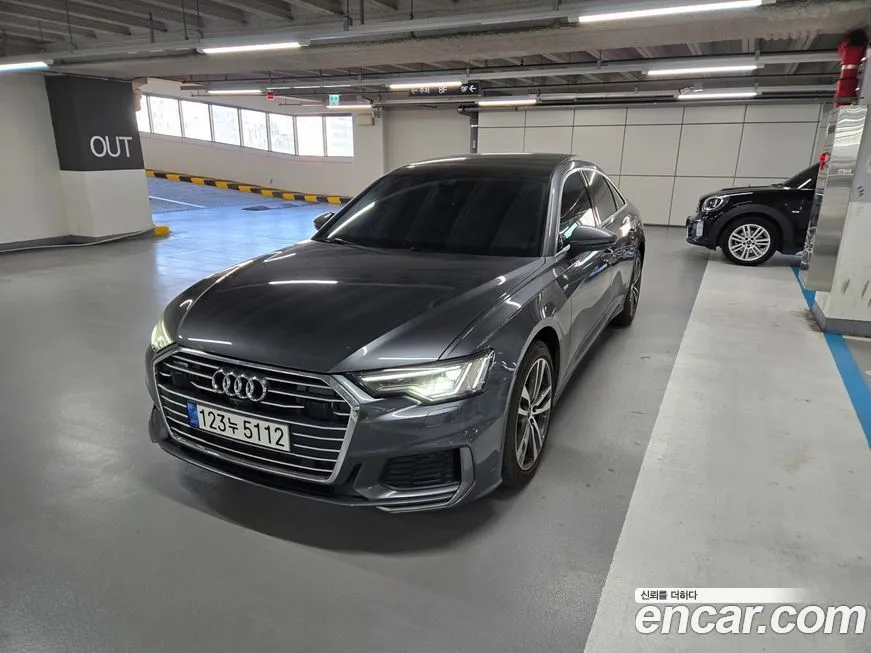 Audi A6 — фото 1