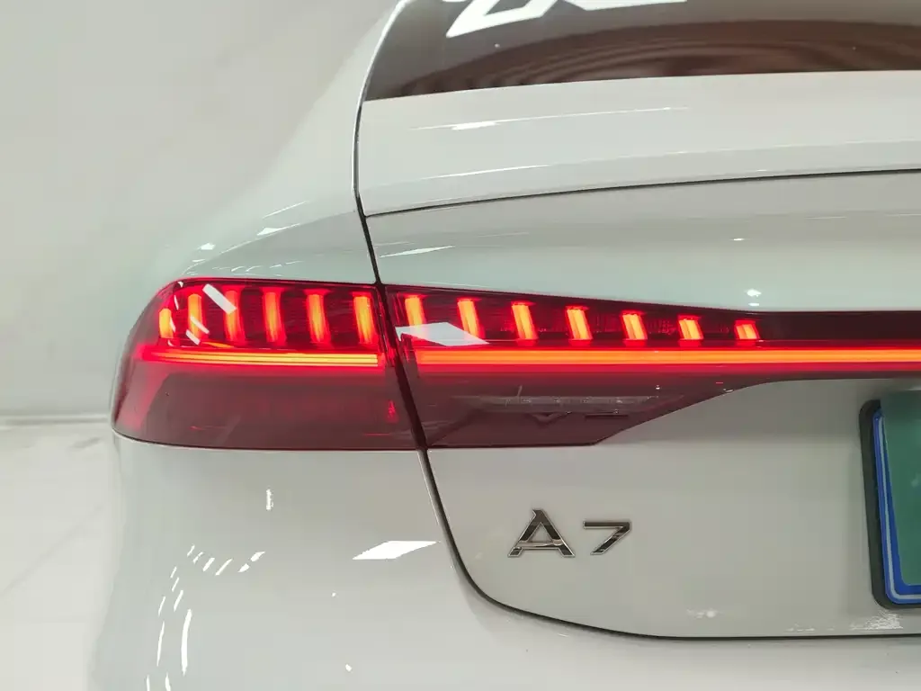 Audi A7 — фото 6