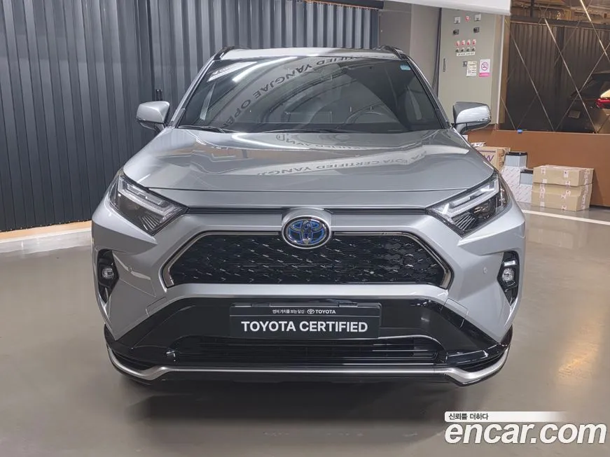 Toyota RAV4 — фото 2