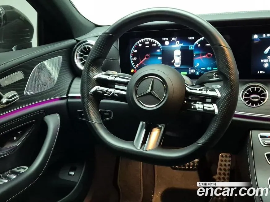 Mercedes-Benz CLS-Class — фото 10