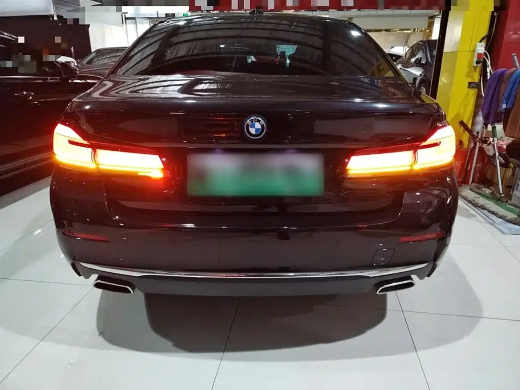 BMW 5 Series New Energy — фото 6