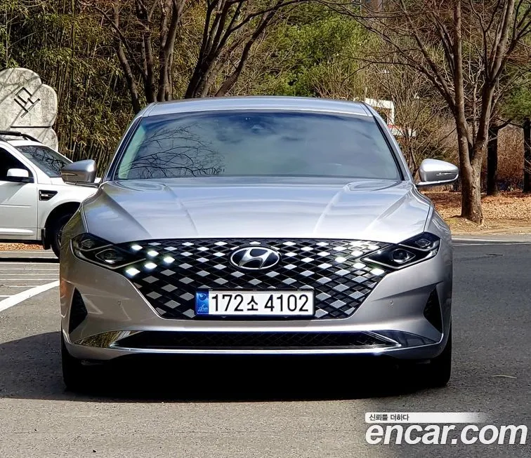 Hyundai Grandeur — фото 1