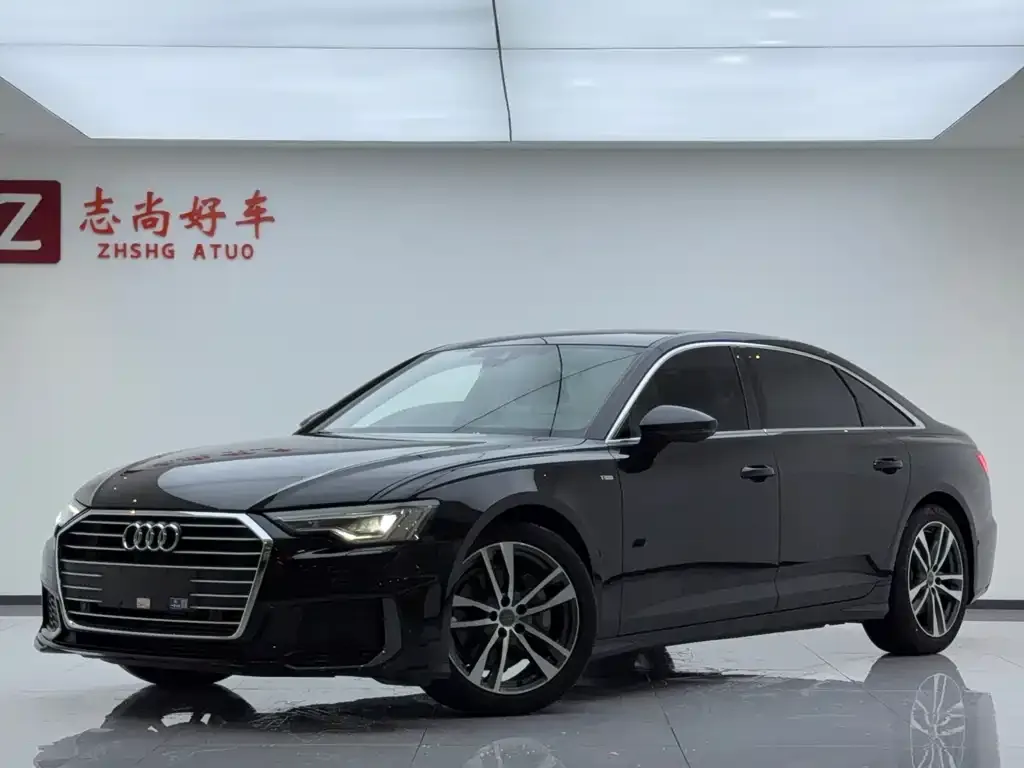 Audi A6L — фото 1