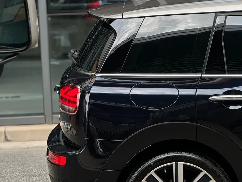 MINI Clubman — фото 5