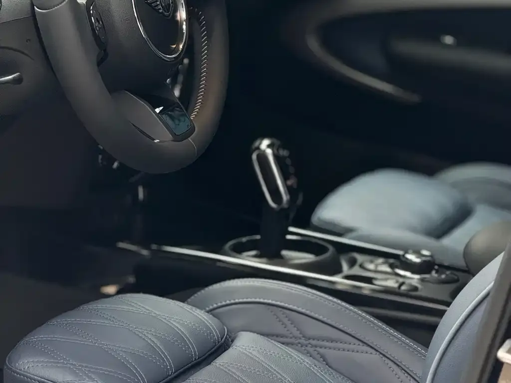 MINI Clubman — фото 7
