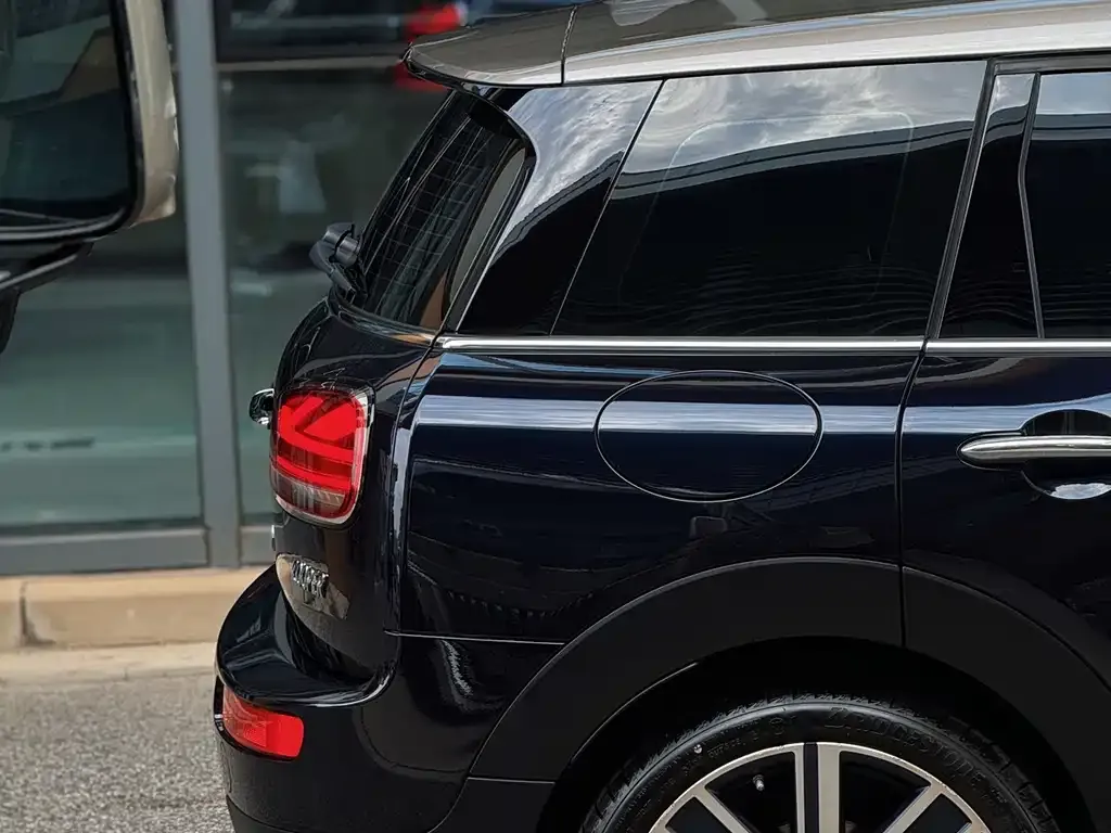 MINI Clubman — фото 9