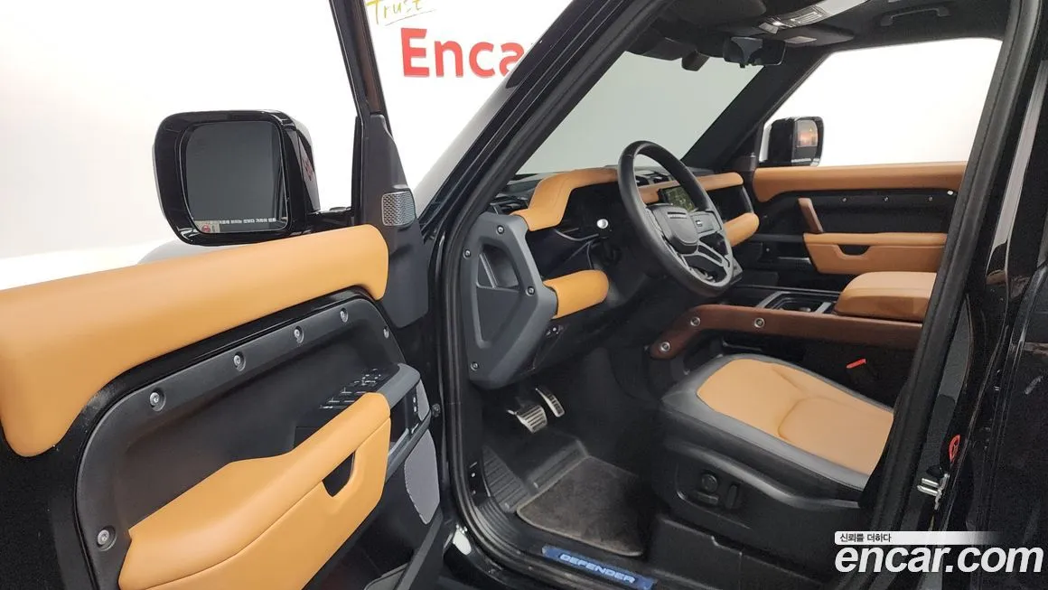 Land Rover Defender — фото 10