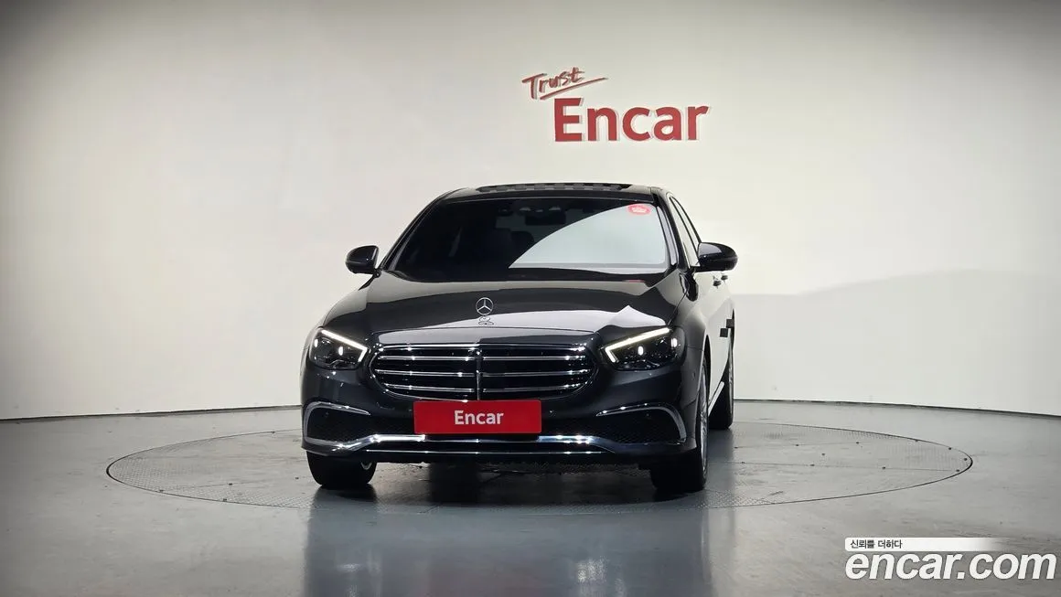 Mercedes-Benz E-Class — фото 3