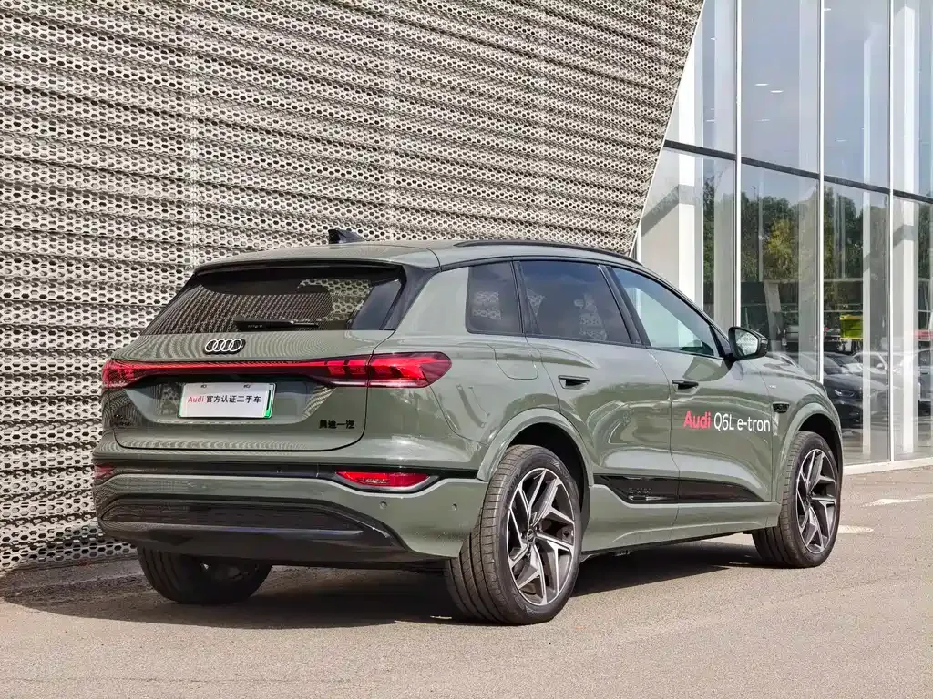 Audi Q6L e-tron — фото 5