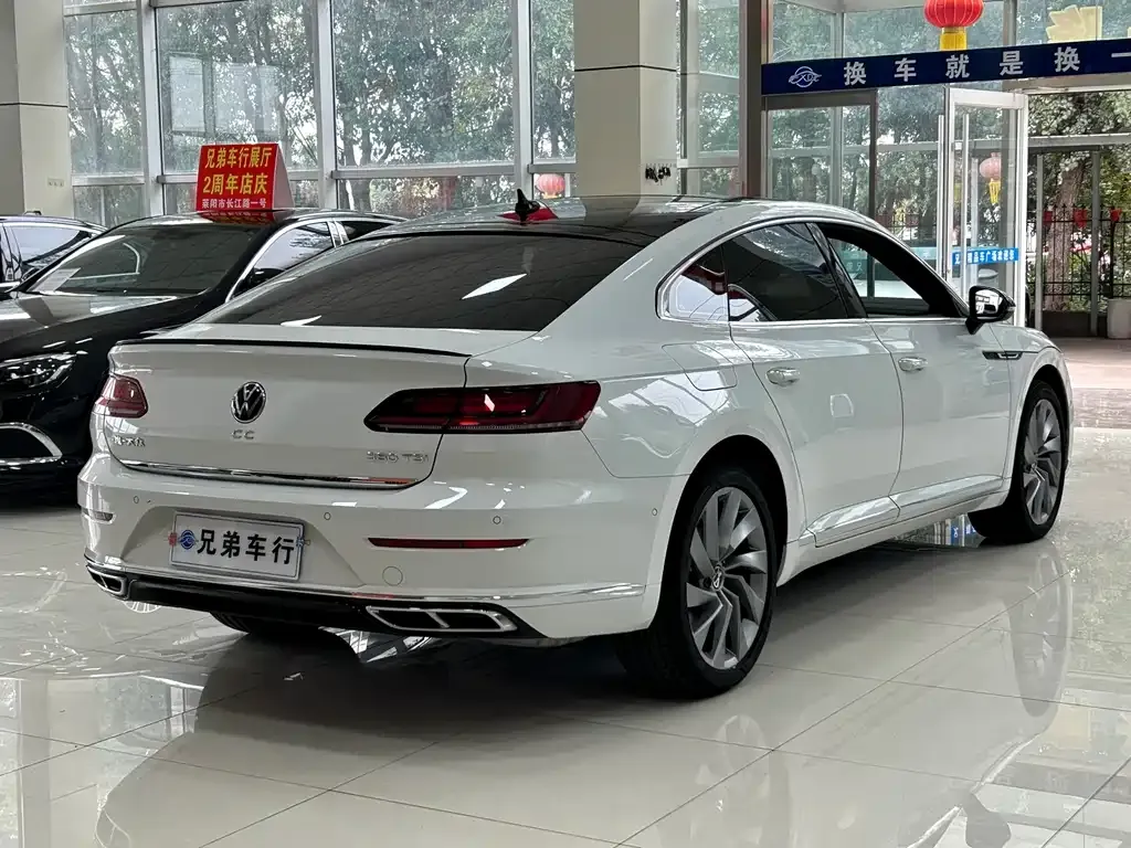 Volkswagen CC — фото 9