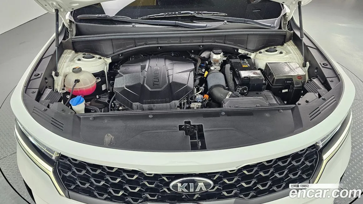 Kia Sorento — фото 6