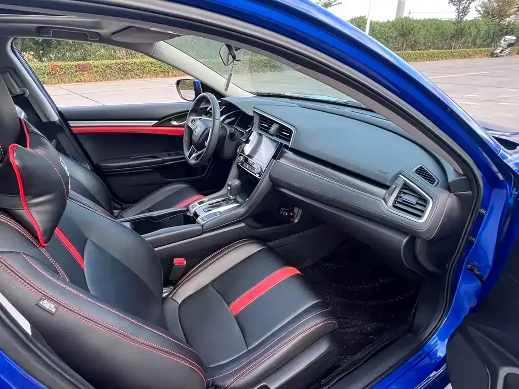 Honda Civic — фото 4