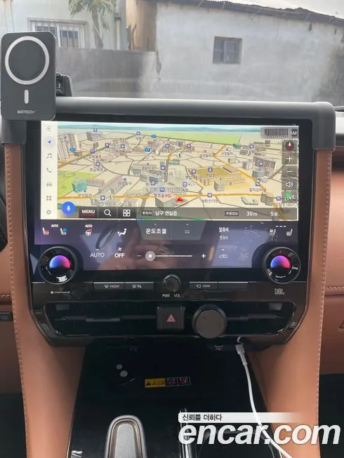 Toyota Alphard — фото 8