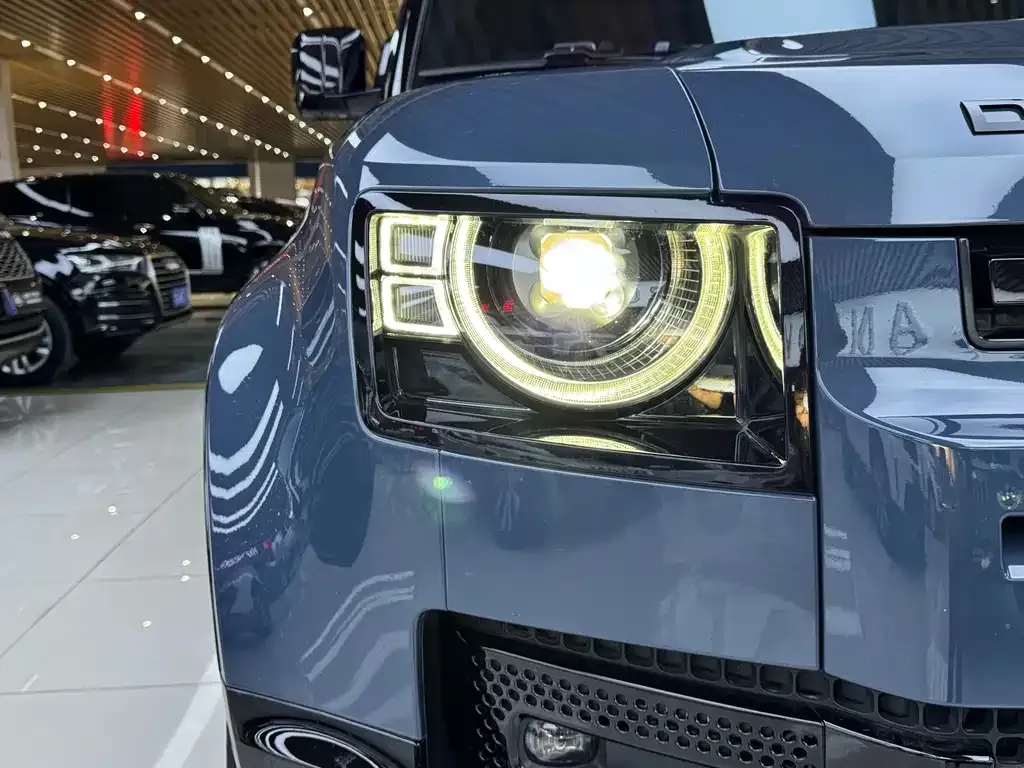 Land Rover Defender — фото 4