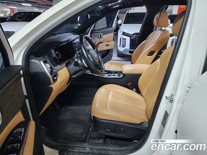 Kia Sorento — фото 7