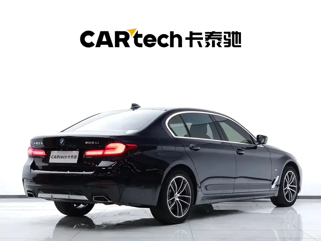 BMW 5 Series — фото 4