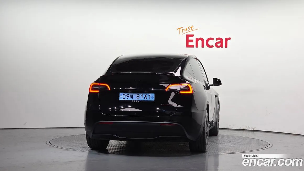 Tesla Model Y — фото 4