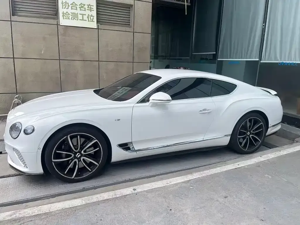 Bentley Continental — фото 5