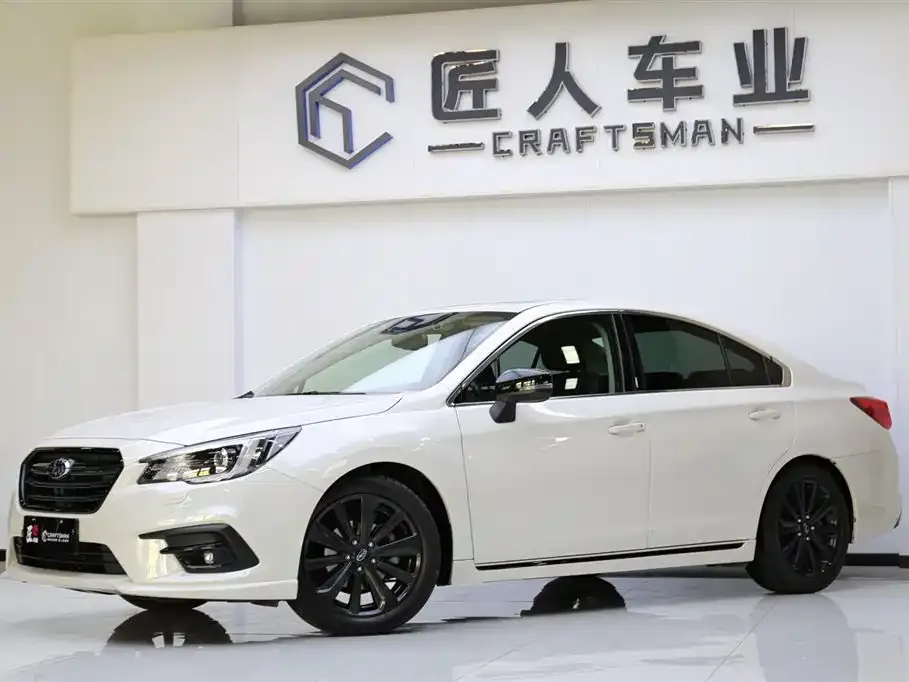 Subaru Legacy — фото 3