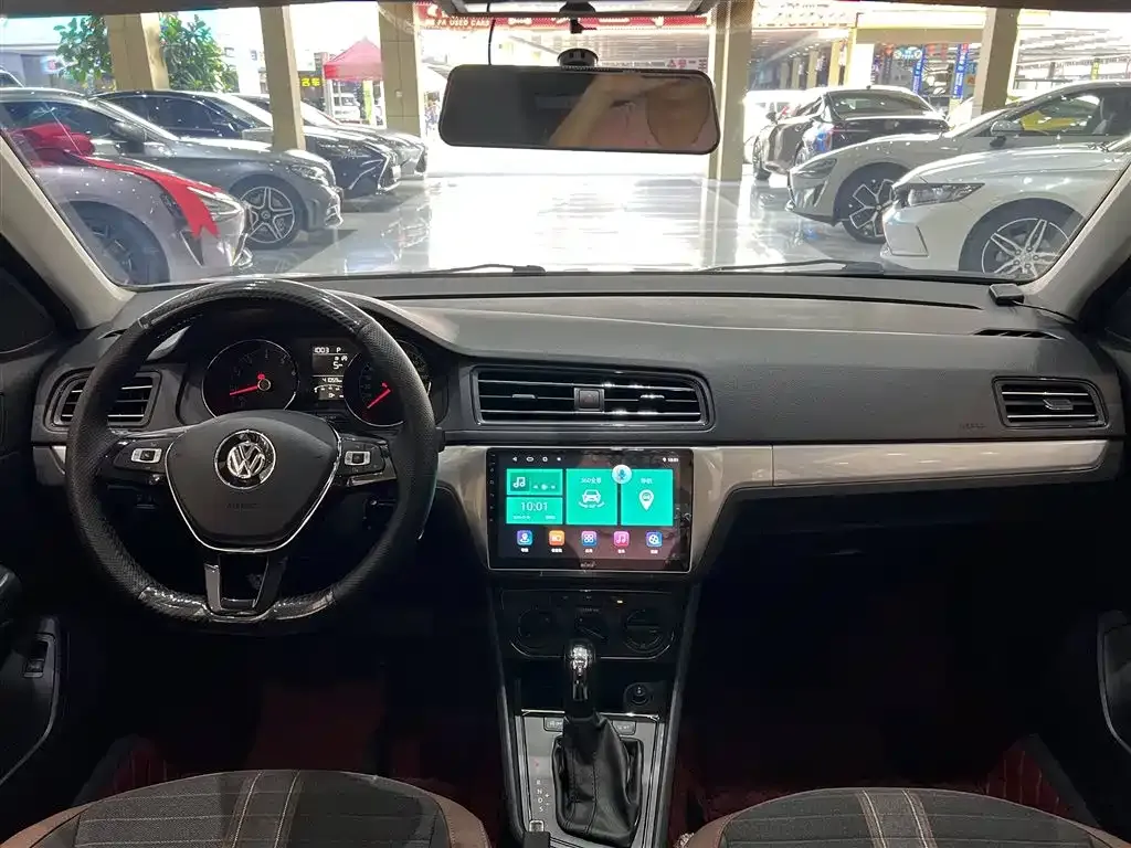 Volkswagen Lavida — фото 6