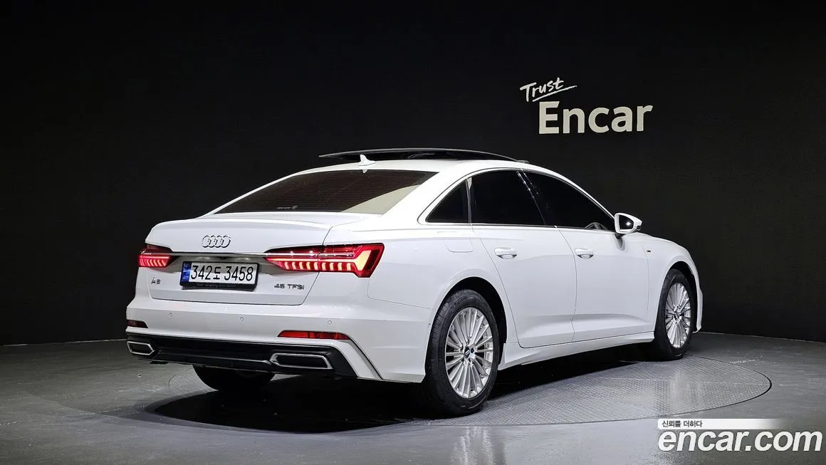Audi A6 — фото 2