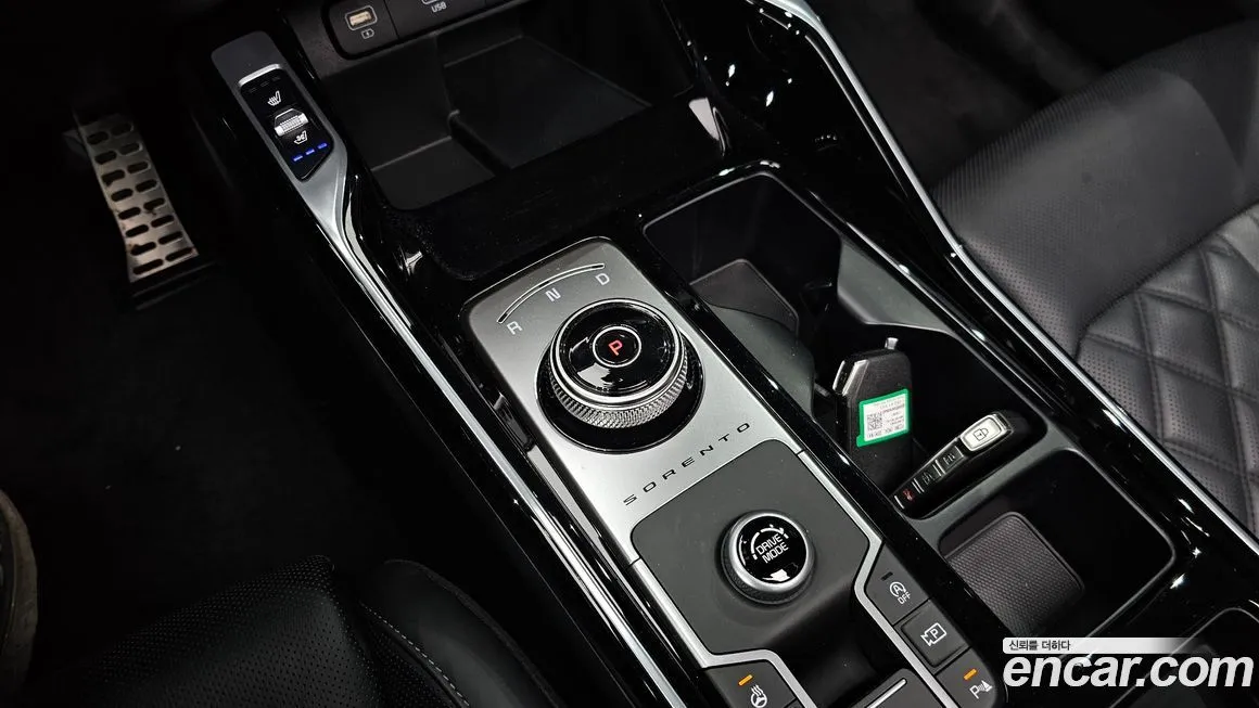Kia Sorento — фото 9