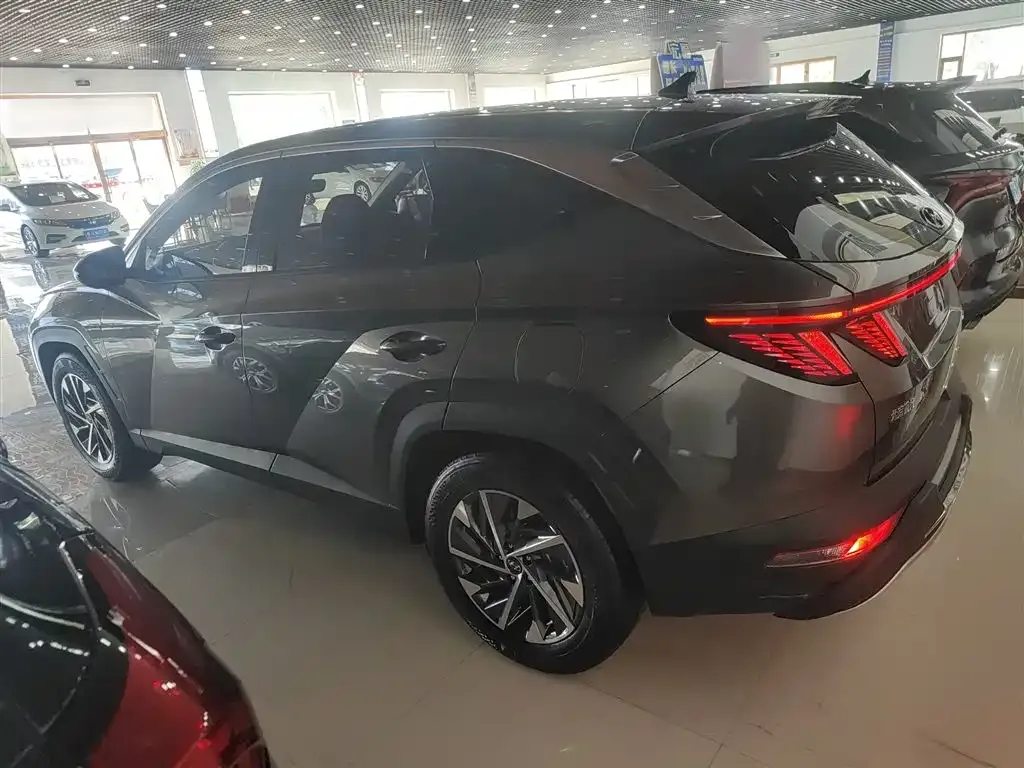 Hyundai Tucson — фото 5