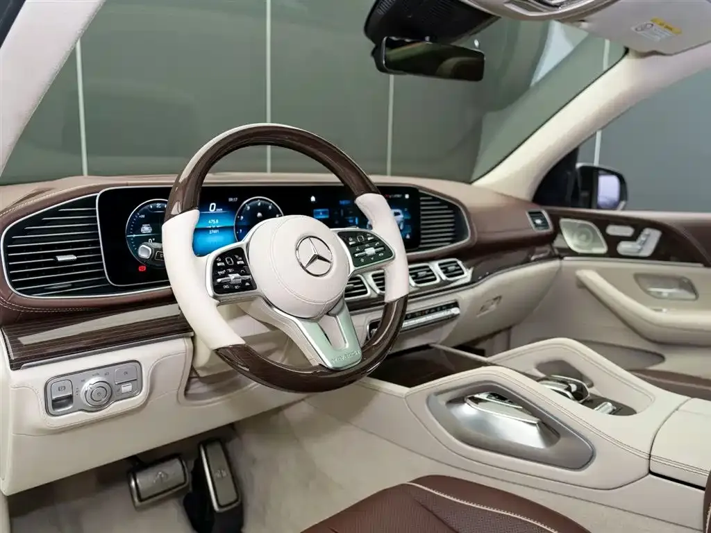 Mercedes-Benz GLS — фото 7