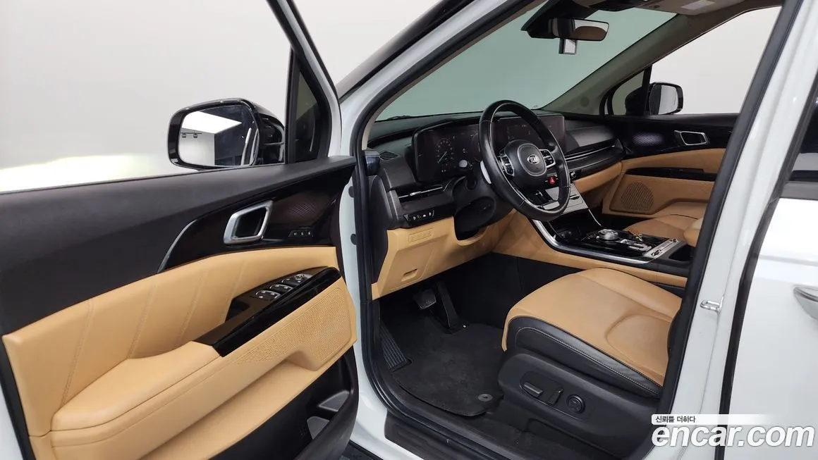 Kia Carnival — фото 10
