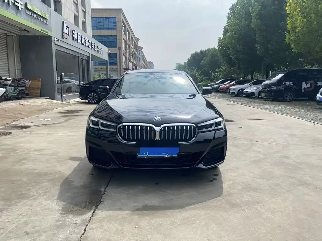 BMW 5 Series — фото 2