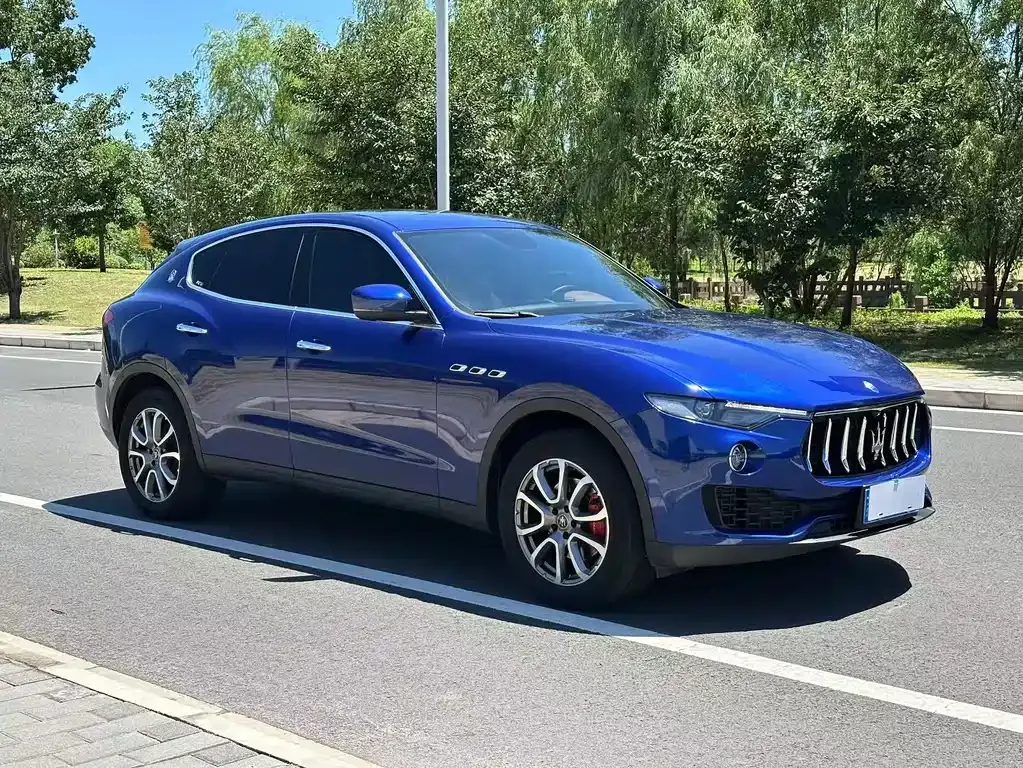 Maserati Levante — фото 2
